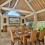 Bali Holiday Villas - La Playa